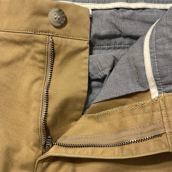 Lacoste slim fit khaki pants like new US32 - Picture 3 of 7
